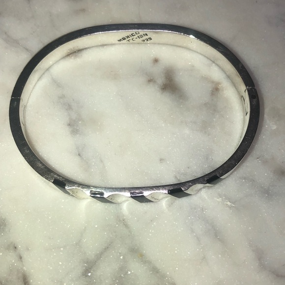 vtg Taxco Onyx Sterling Silver Oval Shape Hinged Bangle Inlay 7” Inside - Picture 4 of 9